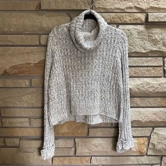 Free People Marled Ivory Combo Twisted Cable Cropped TNeck Sweater OB465415 L - Picture 12 of 16